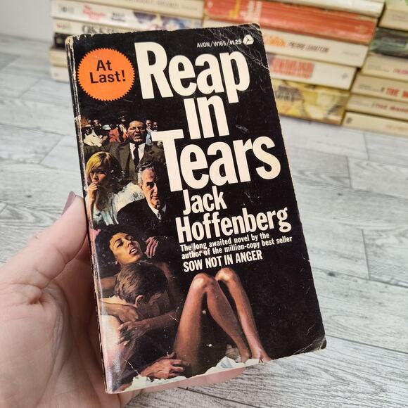 Reap in Tears by Jack Hoffenberg‎ 1972 Avon Ninth Print Paperback - Picture 1 of 12